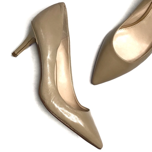 Banana Republic Shoes - Banana Republic Nude / Tan Pointed Toe Pumps